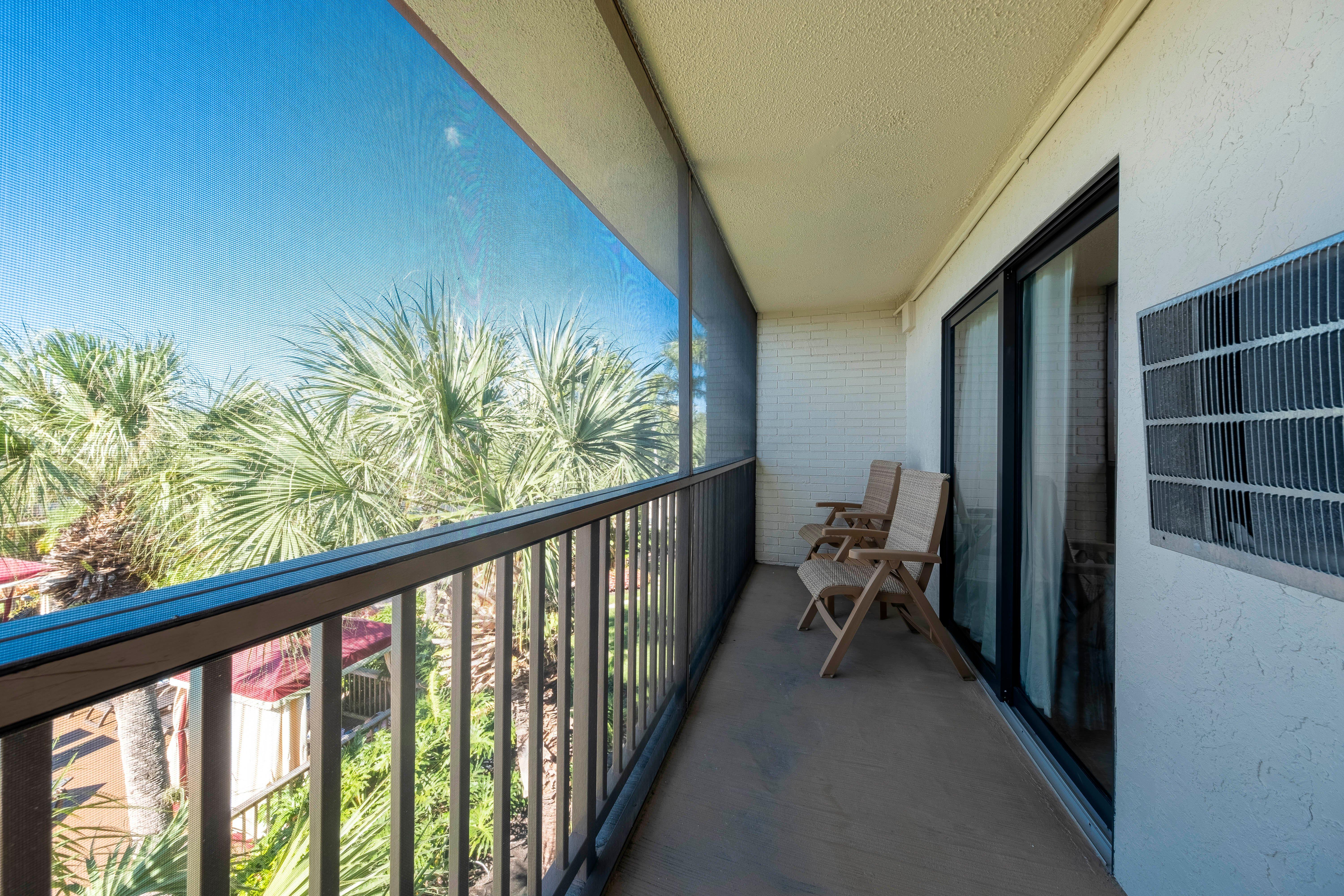 Red Roof Inn Plus+ & Suites Naples Downtown-5Th Ave S Exterior photo